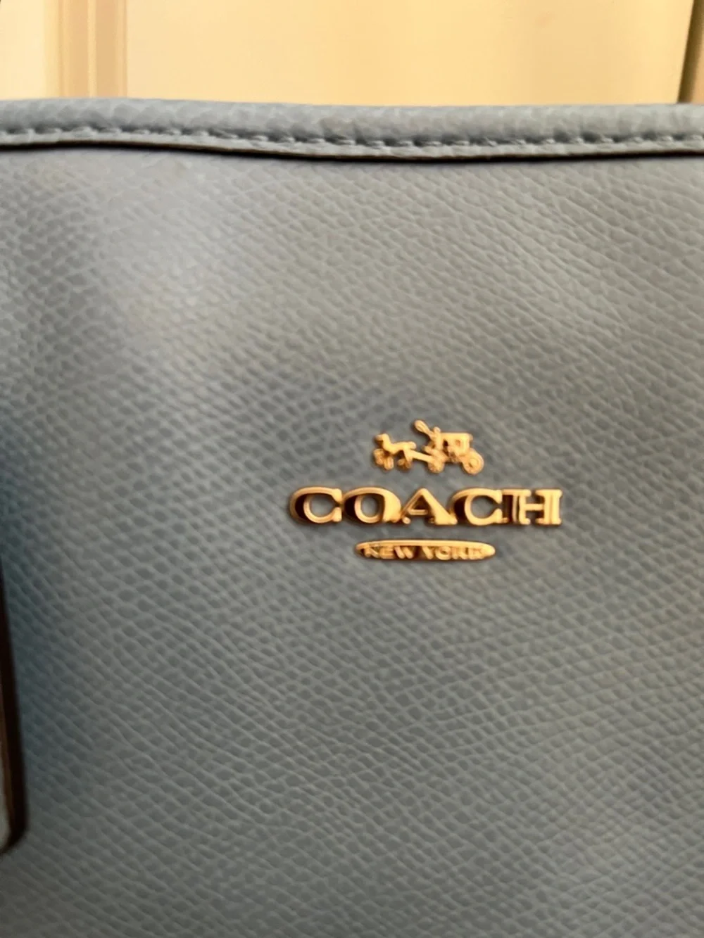 Coach City Zip Pebbled Leather Tote Gold Hardware Hangtag 2015 - Picture 8 of 17